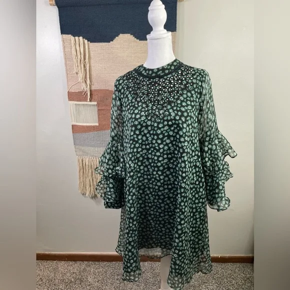 Anthropologie Ranna Gill Green Fluttered embroidered Boho Mini Dress XS NWOT - Picture 5 of 10
